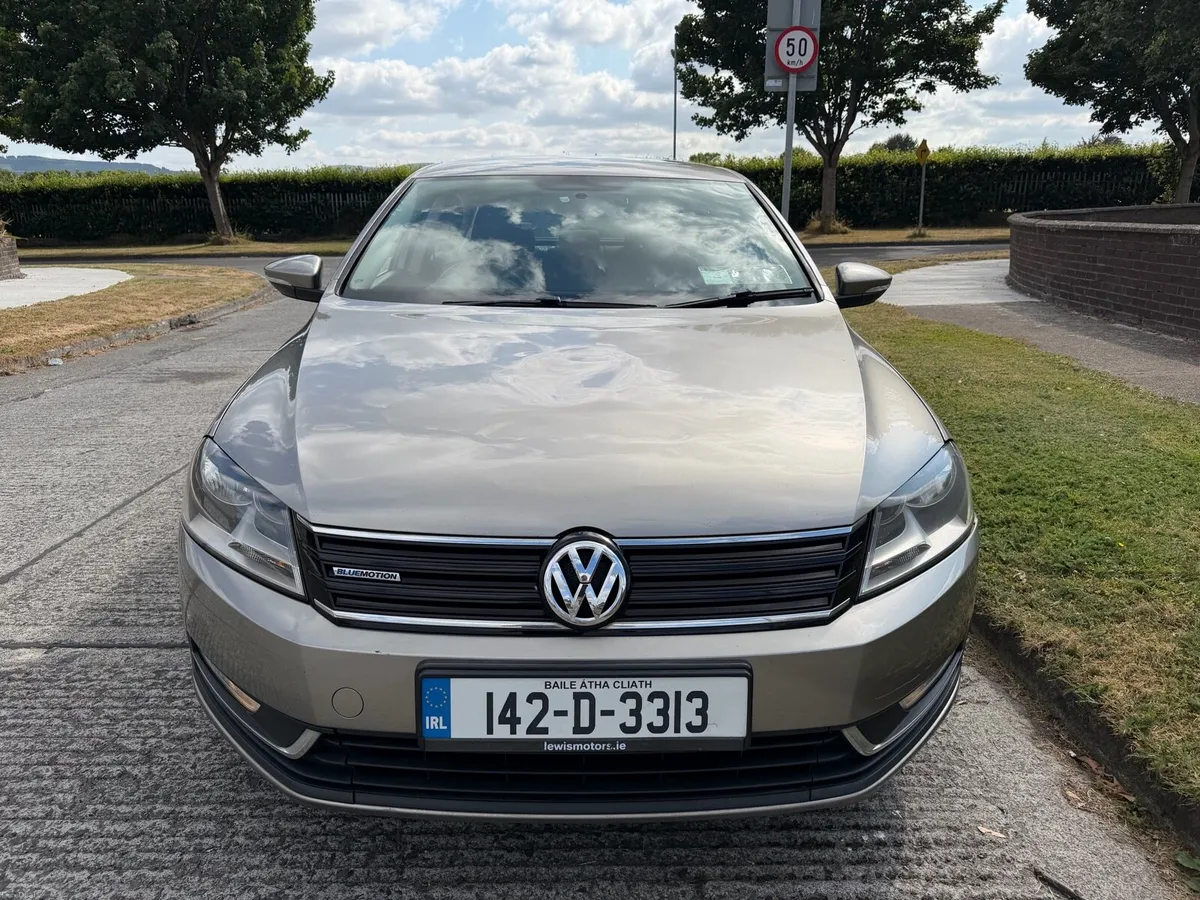 142 VW Passat 1.6TDI manual - Image 2