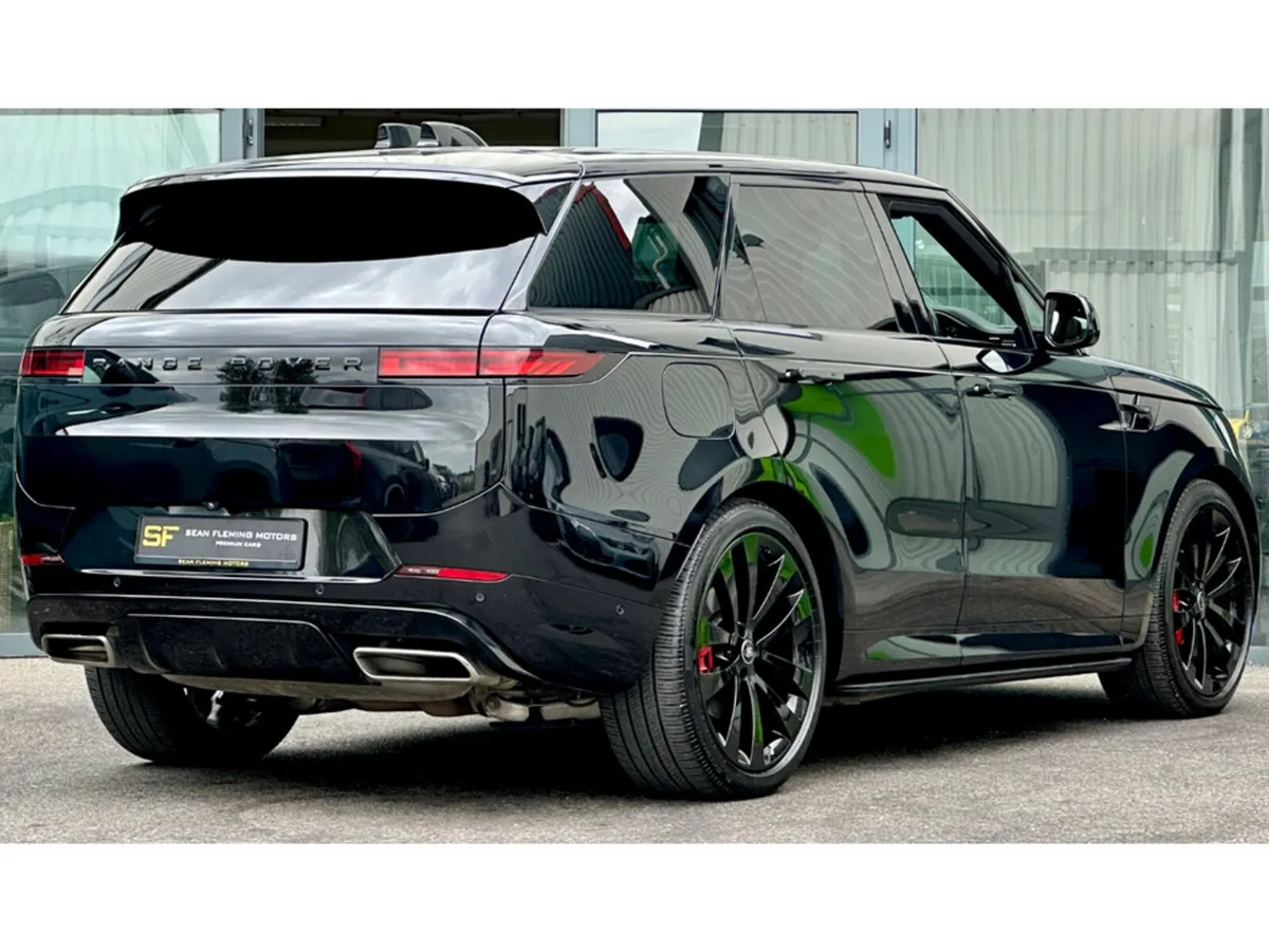 Land Rover Range Rover Sport HIGH SPEC / CARRAWAY - Image 4