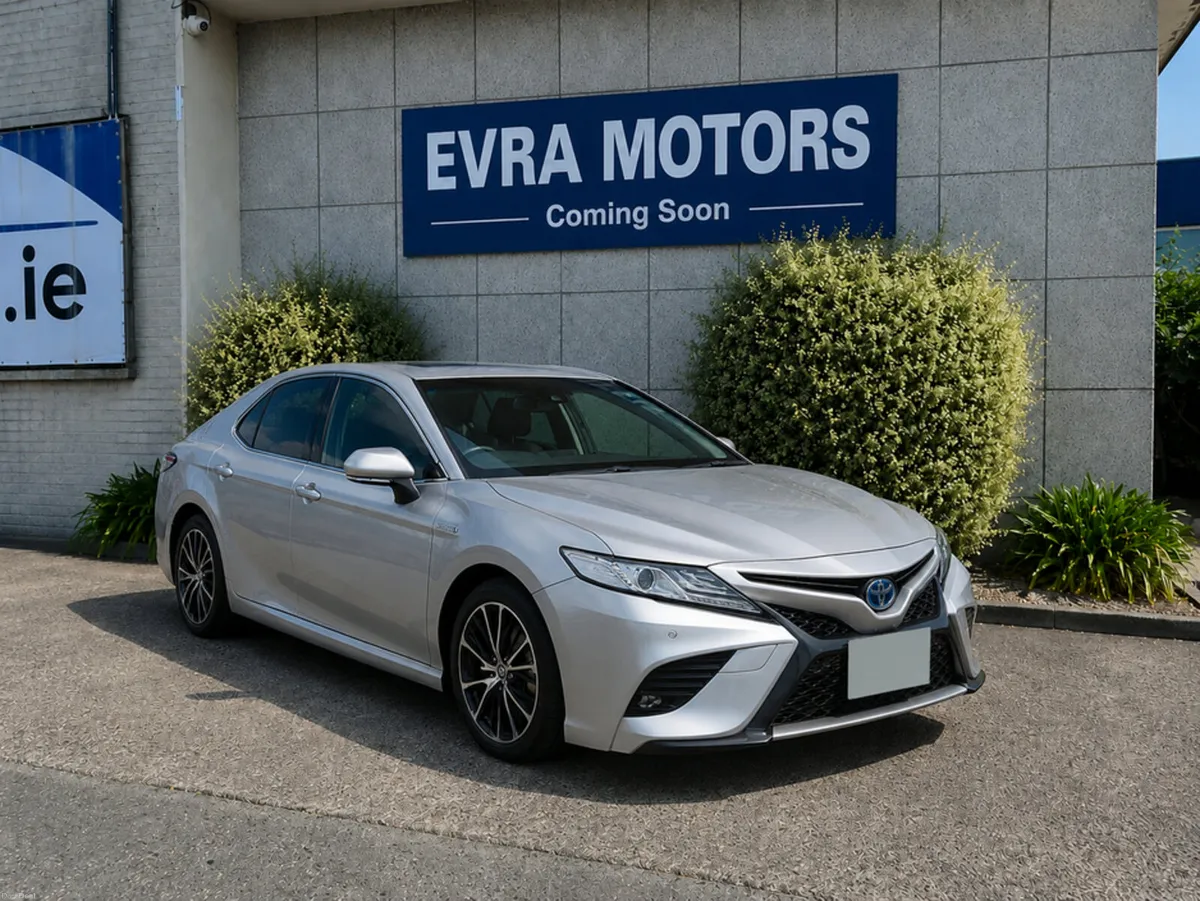 Toyota Camry WS AUTOMATIC HYBRID 2.5 PETROL //HIGH