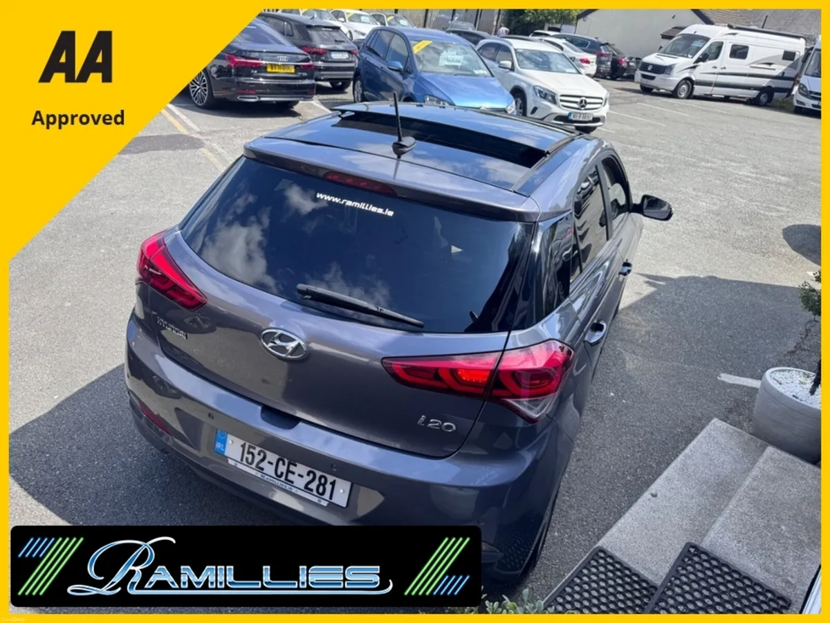 Hyundai i20 1.2 PREMIUM, Pan Roof,12 Month AA, NCT - Image 5