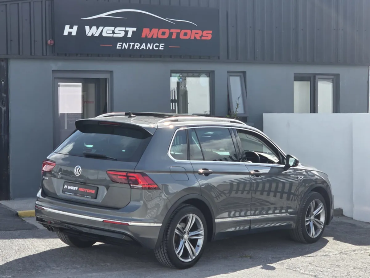Volkswagen Tiguan R-LINE 2.0 TDI MANUAL 6SPEED FWD - Image 3