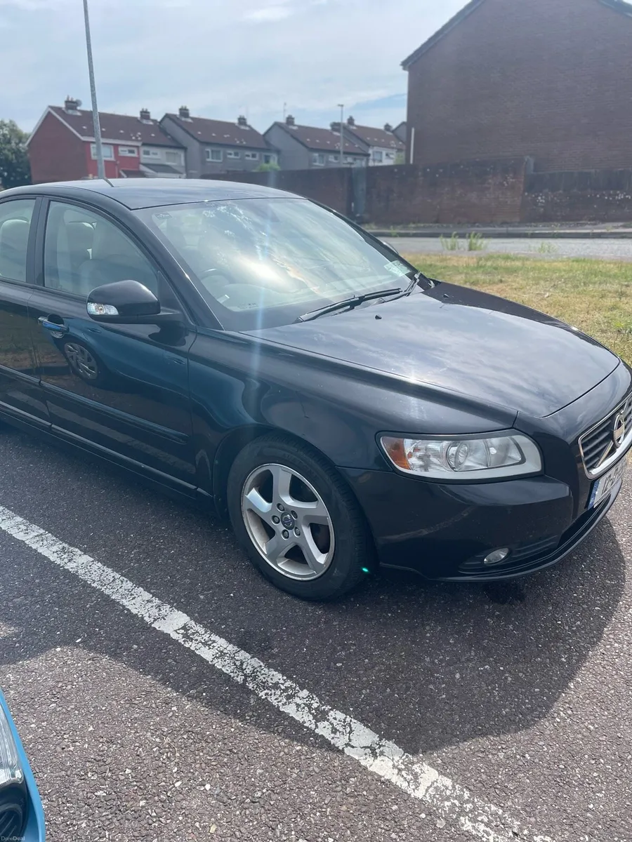 Car - Image 1