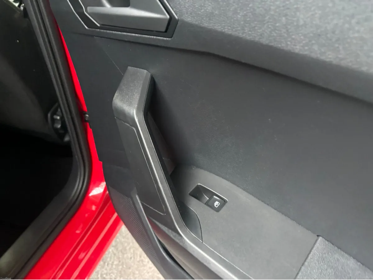 SEAT Ibiza 1.0 TSI 110HP DSG XCELLENCE 5DR AUTO - Image 4