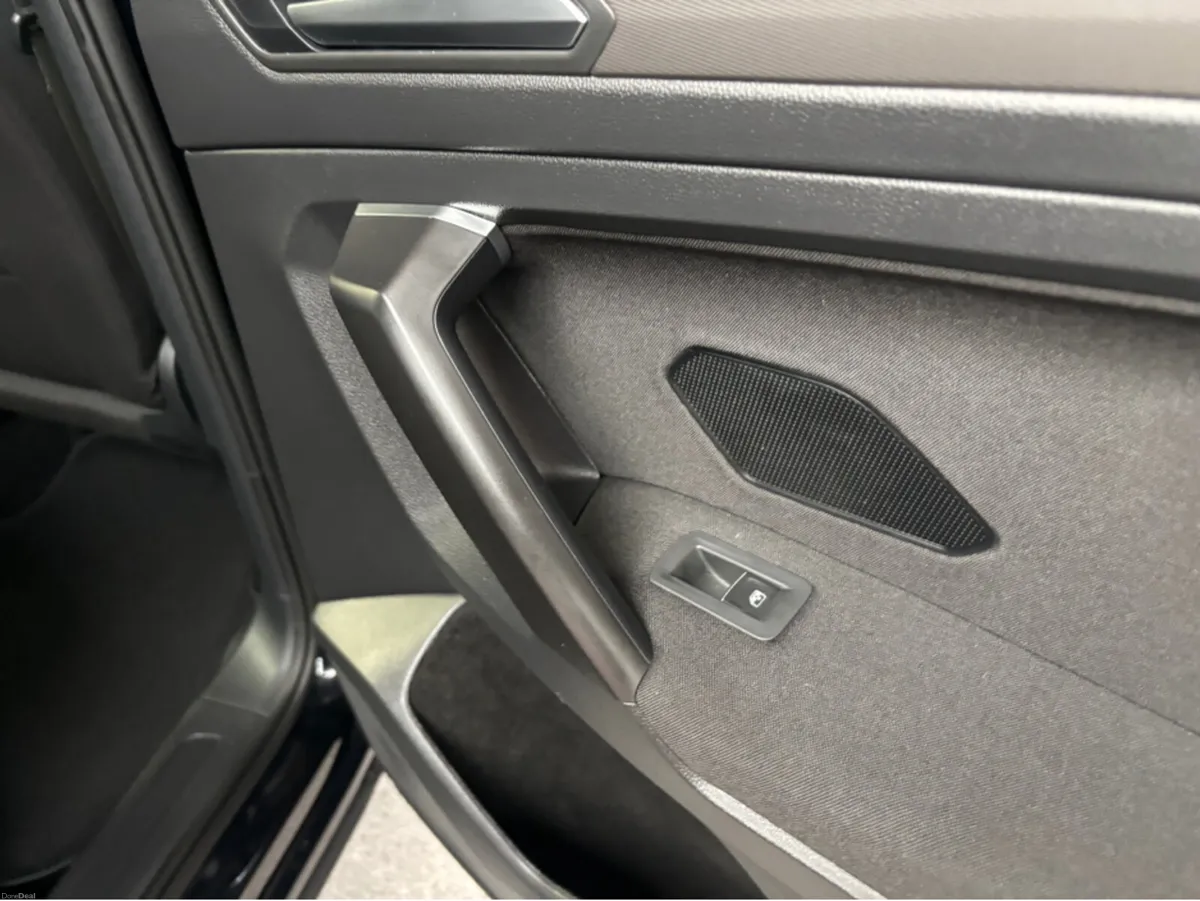 Volkswagen Tiguan Allspace A7 LIFE 2.0 TDI D D7F 1 - Image 5