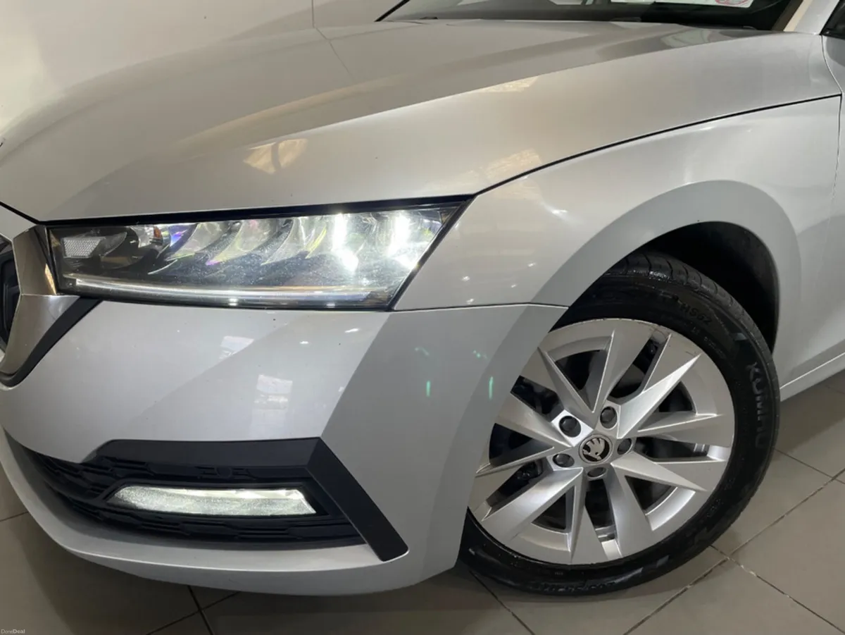 Skoda Octavia AMBITION 2.0 TDI 115 115HP DSG 5 - Image 4