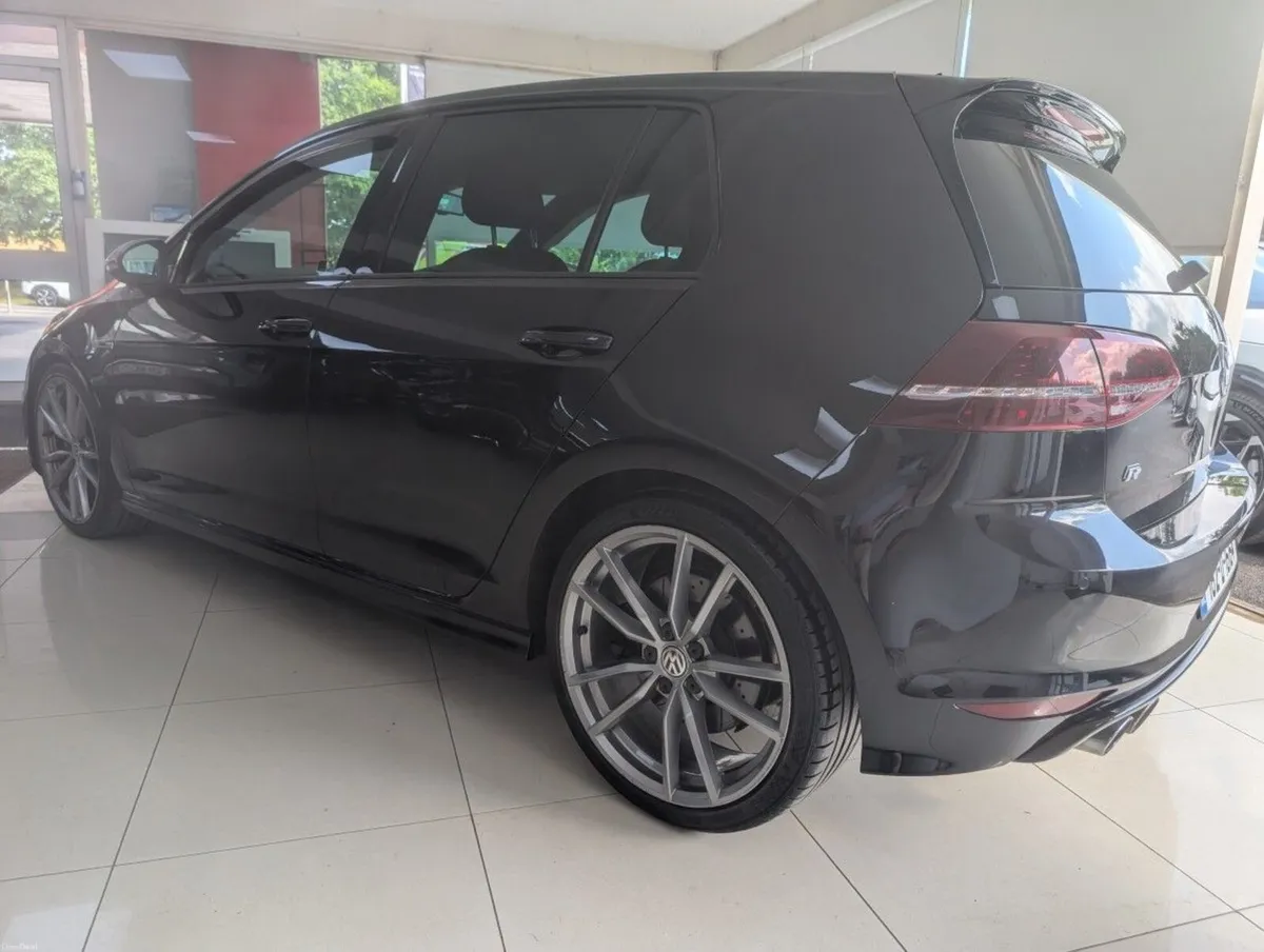 Volkswagen Golf R 2.0tdi 300hp 5dr Auto - Image 6