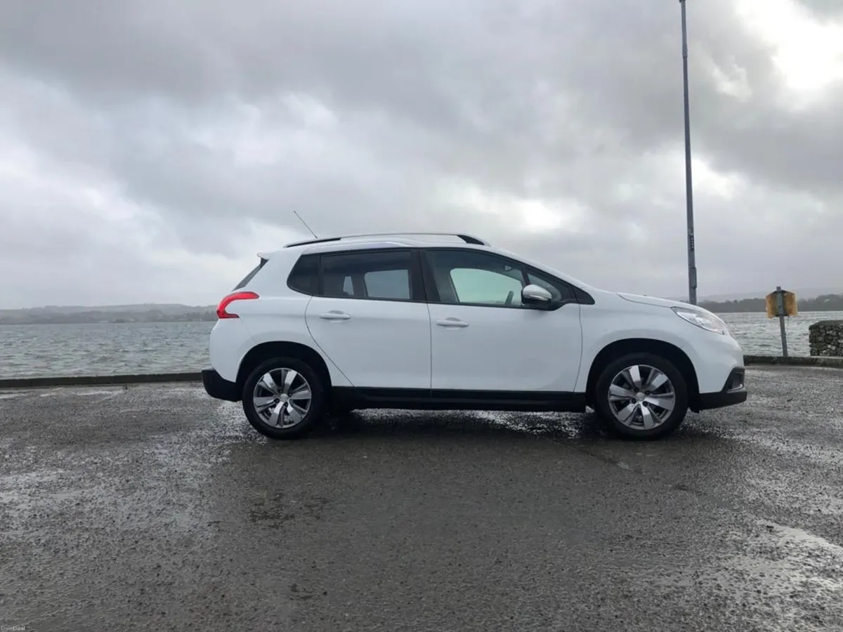 Peugeot 2008 2015 - Image 2