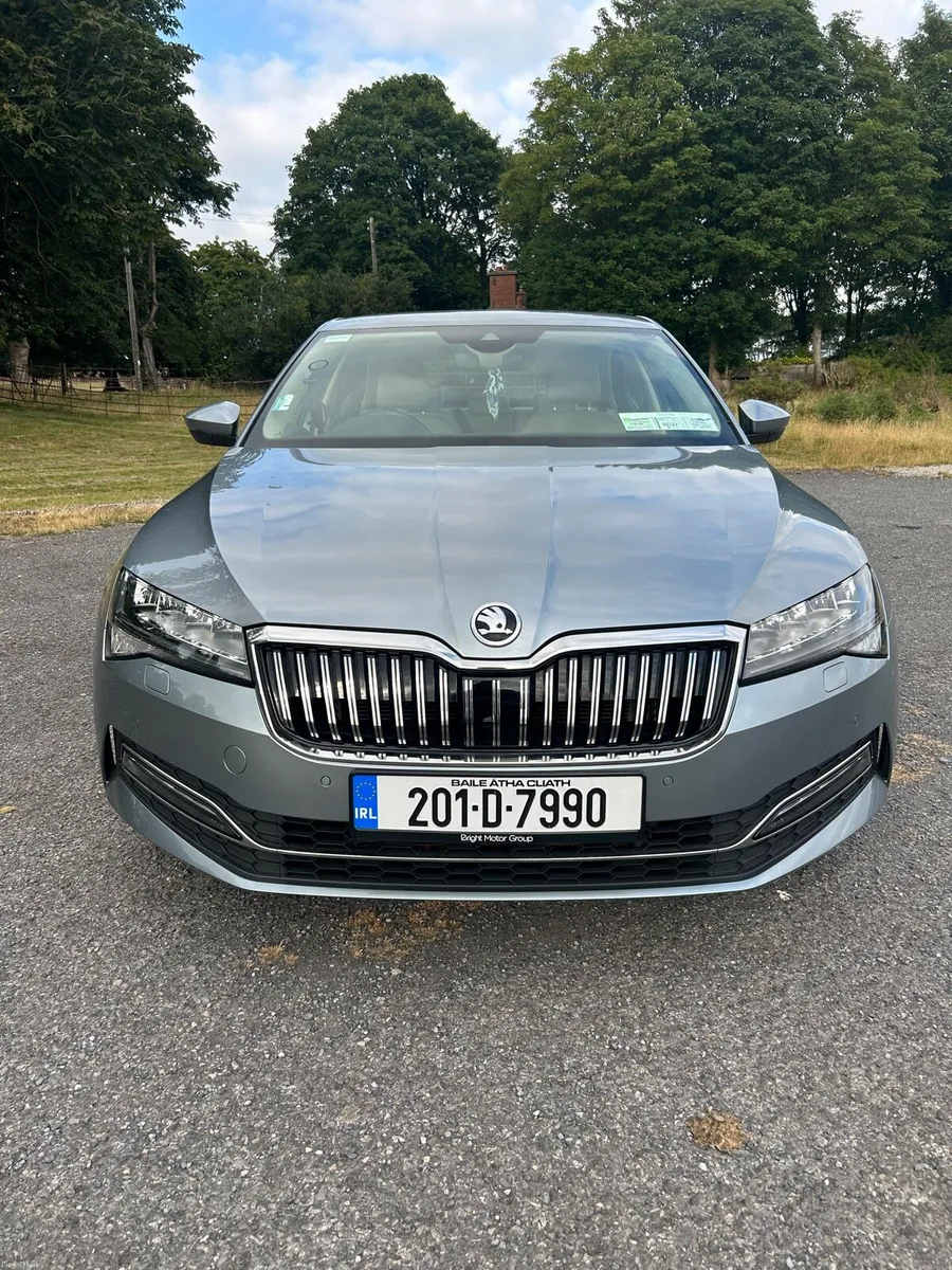 Skoda Superb 150bhp DSG - Image 2