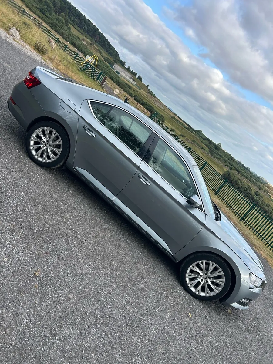 Skoda Superb 150bhp DSG - Image 4