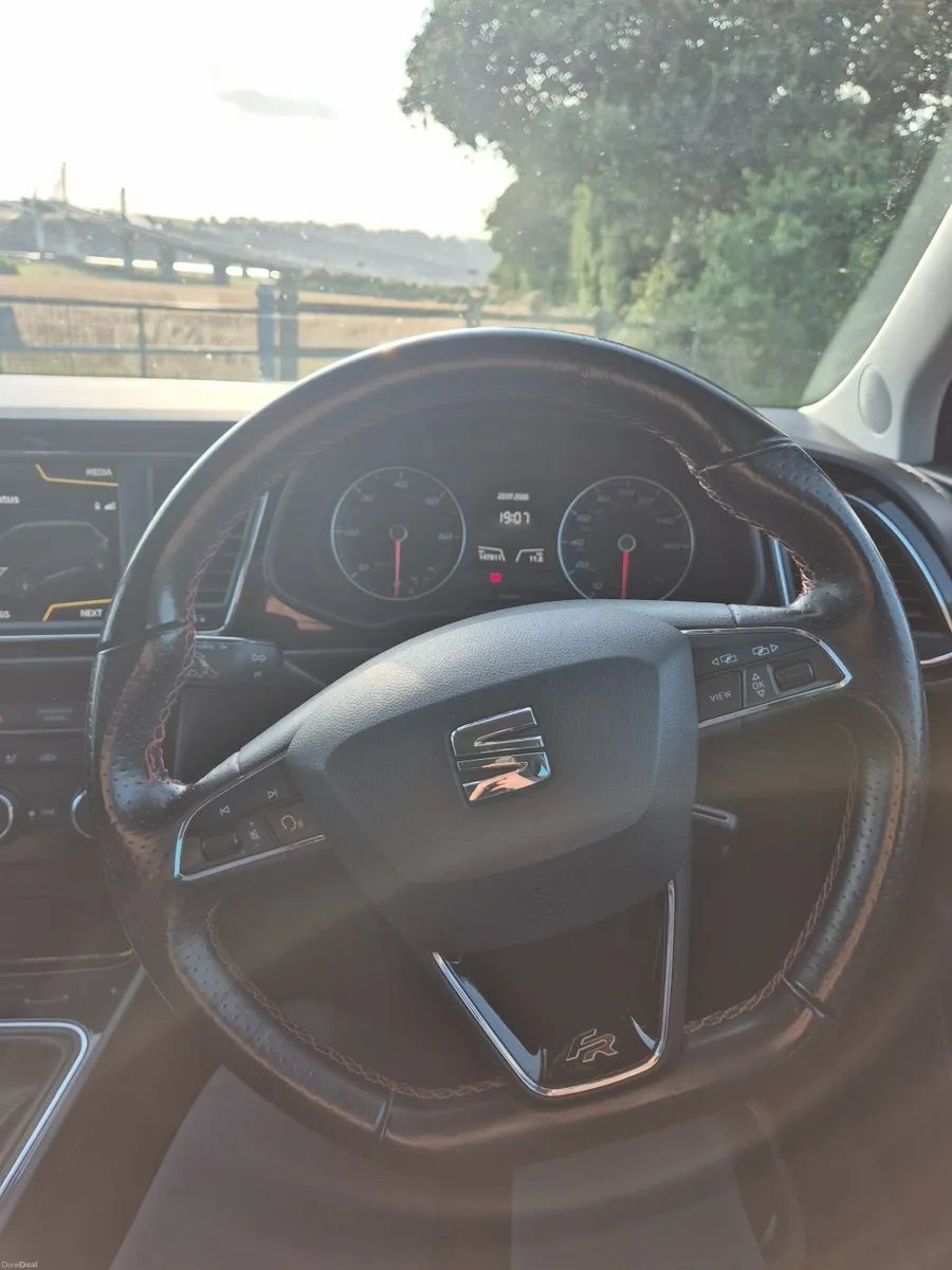 2018 SEAT Leon FR 2.0 TDI 150 HP | Technology Pack - Image 3