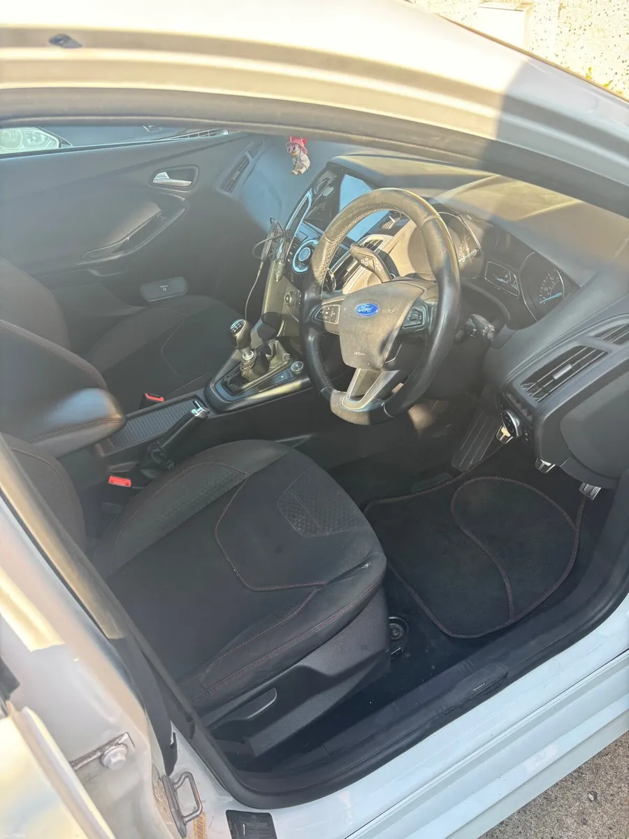 Ford Focus 2015 - Image 3