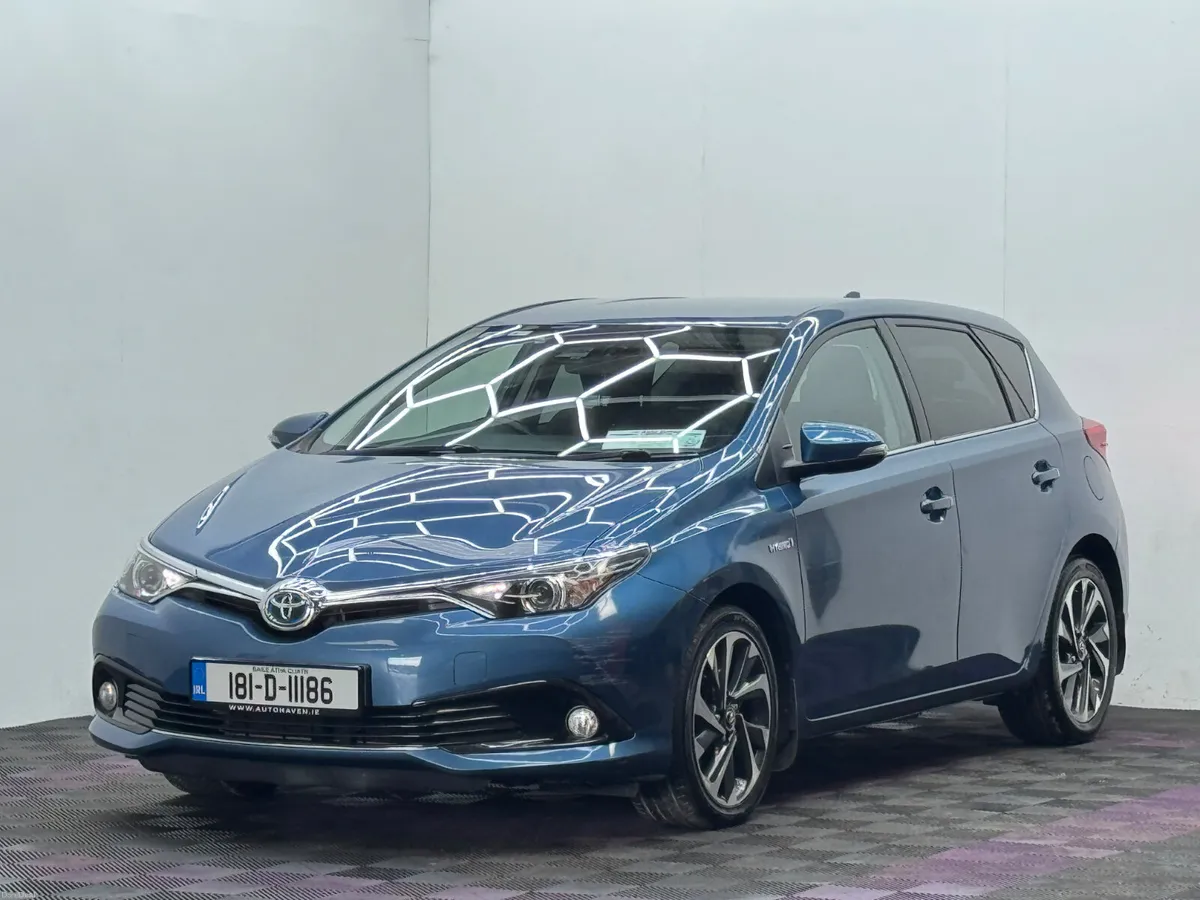 2018 Toyota Auris 1.8 Hybrid SOL, Automatic - Image 3