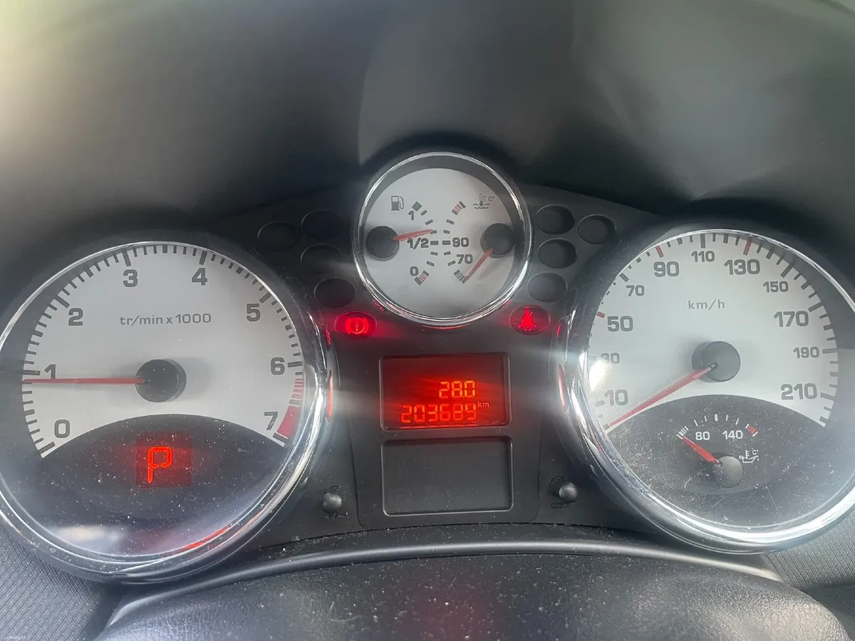 Peugeot 207 2008 - Image 4