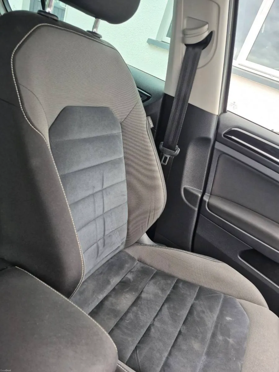 Volkswagen Golf - Image 6
