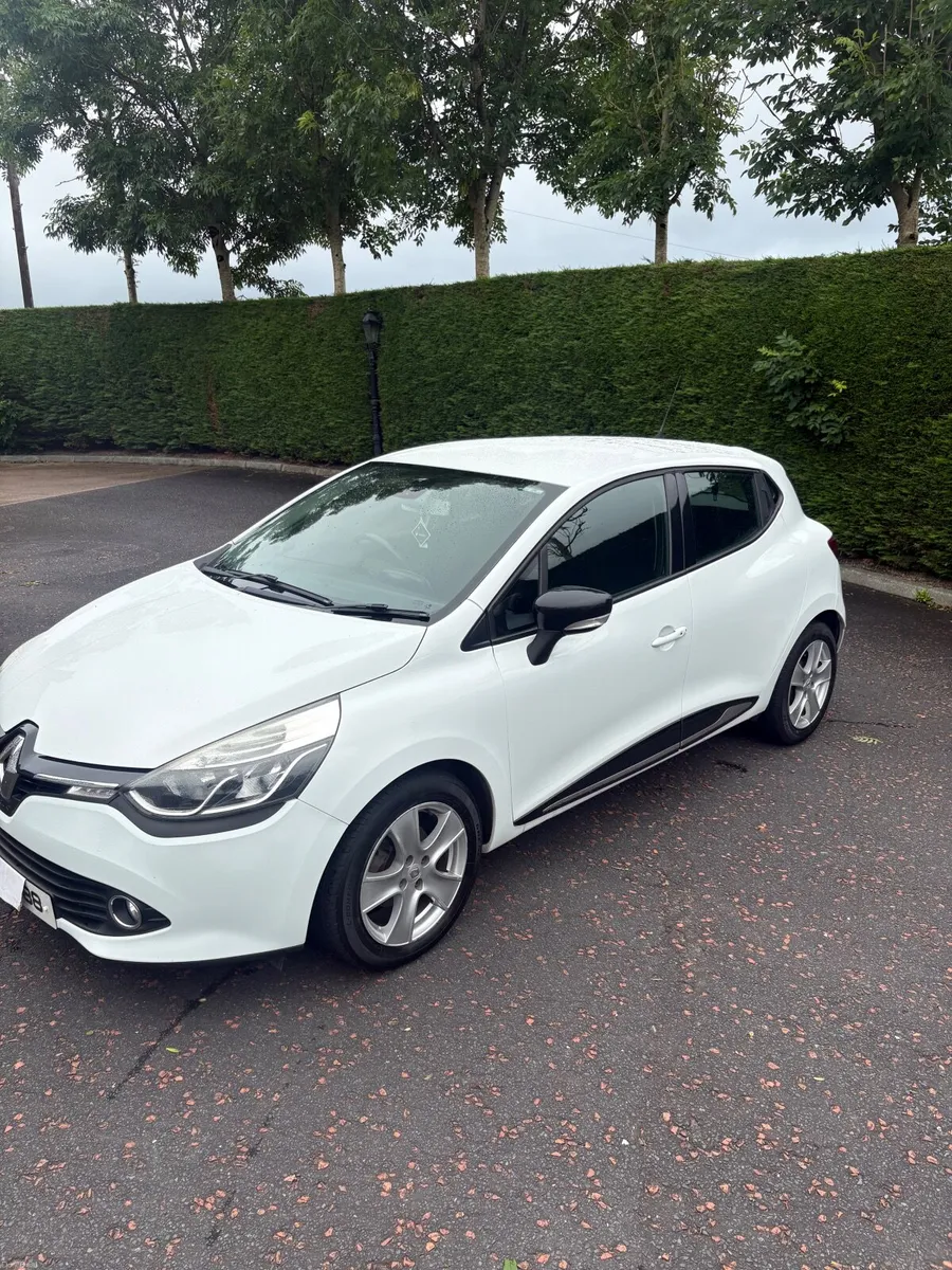 2016 Renault Clio 1.5DCI - Image 1
