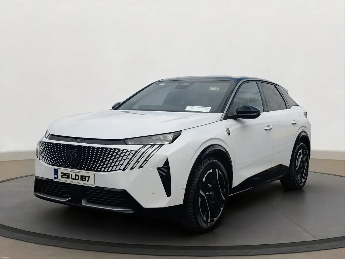 Peugeot 3008 GT 73 Kw Pan roof ***Extras** - Image 1