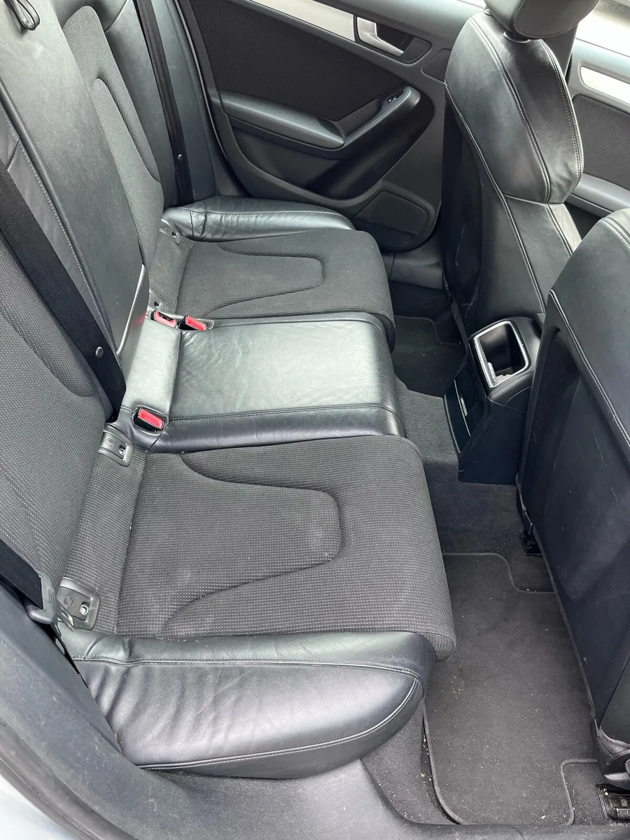 Audi A4 S-Line 2010 - Image 6