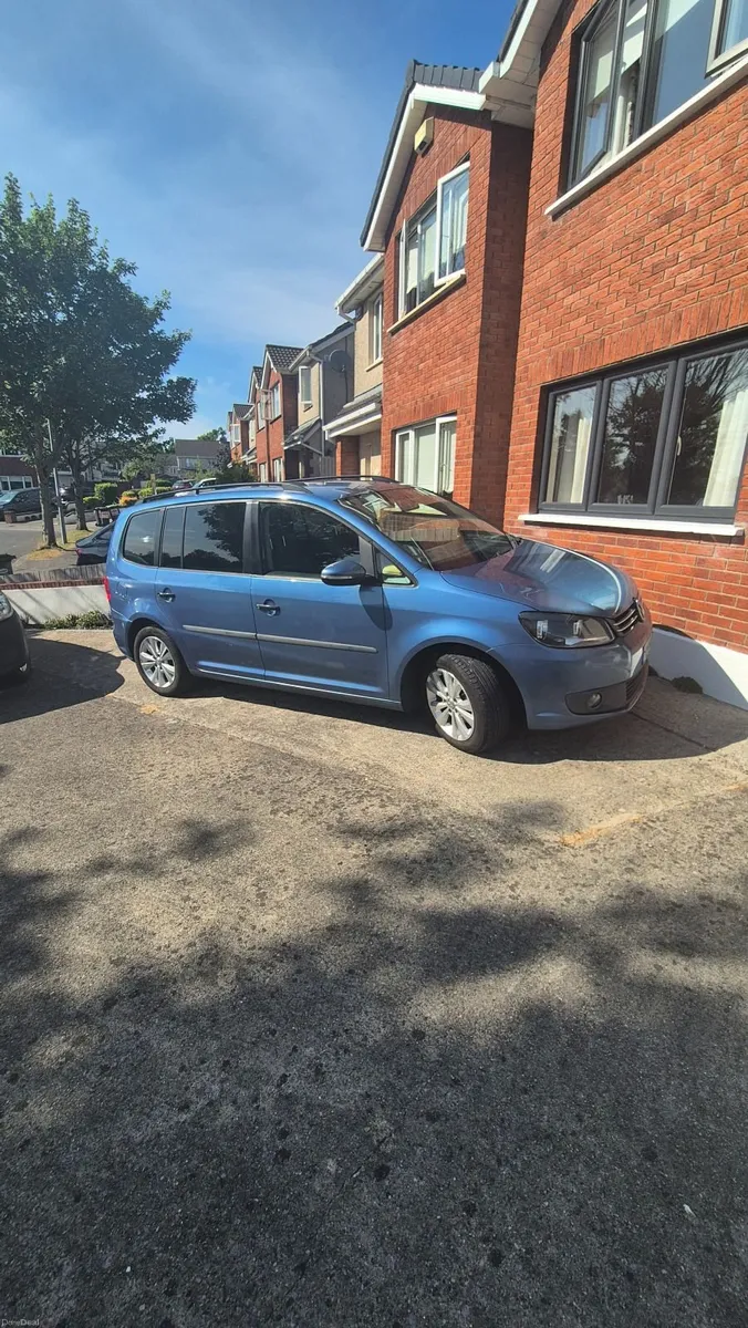 Volkswagen Touran 2012 - Image 3