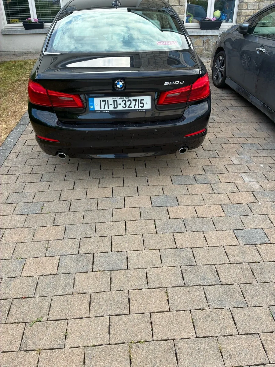 BMW 5-Series SE - Image 3