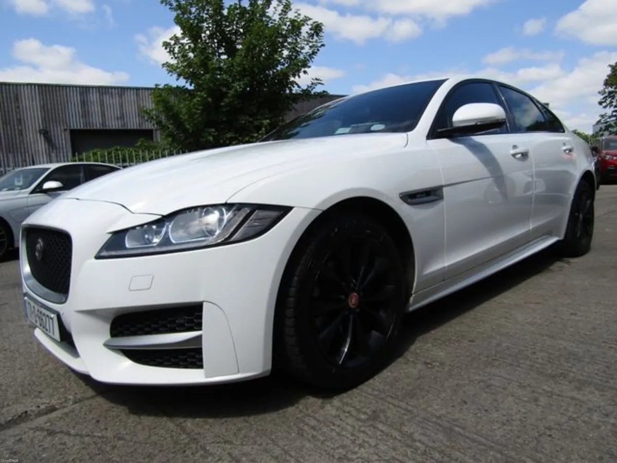 Jaguar XF 2.0D R-sport 180PS 4DR Auto - Image 3