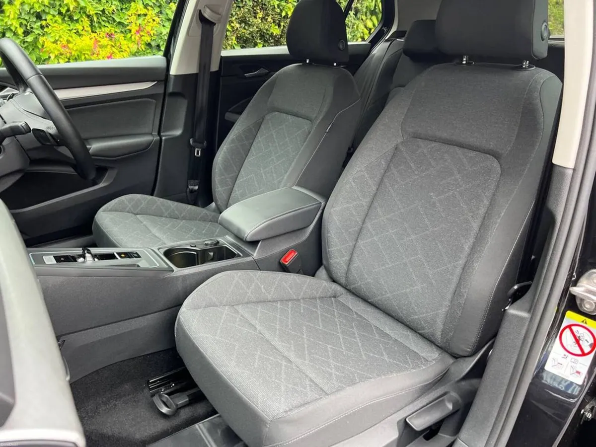 Volkswagen Golf R-LINE PACK 1.0 TSI AUTO // NEW 19 - Image 6