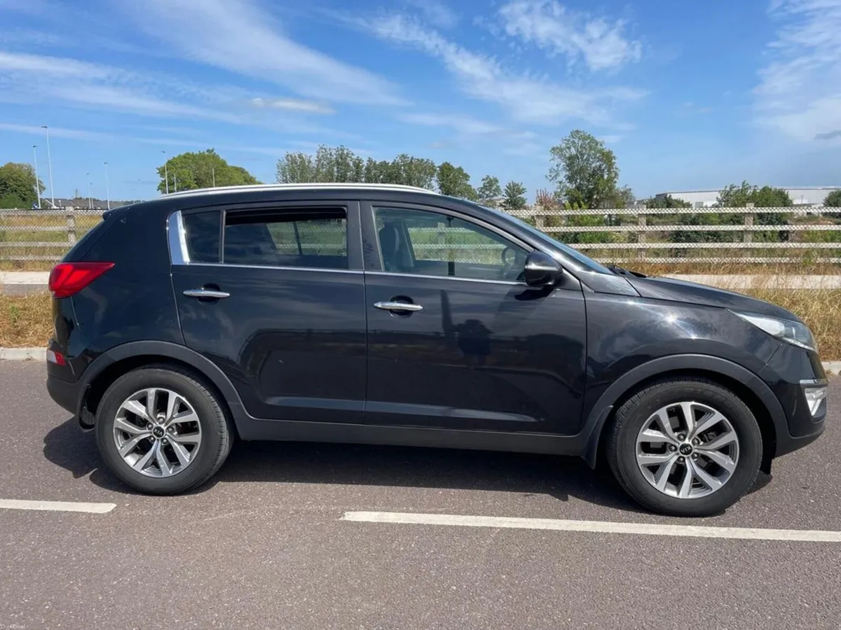 Kia Sportage 1.7 Platinum 4DR *PLATINUM SPEC* *SHO - Image 4