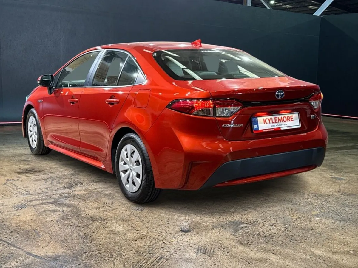 Toyota Corolla 1.8 HYBRID AUTOMATIC - CRUISE CONTR - Image 5