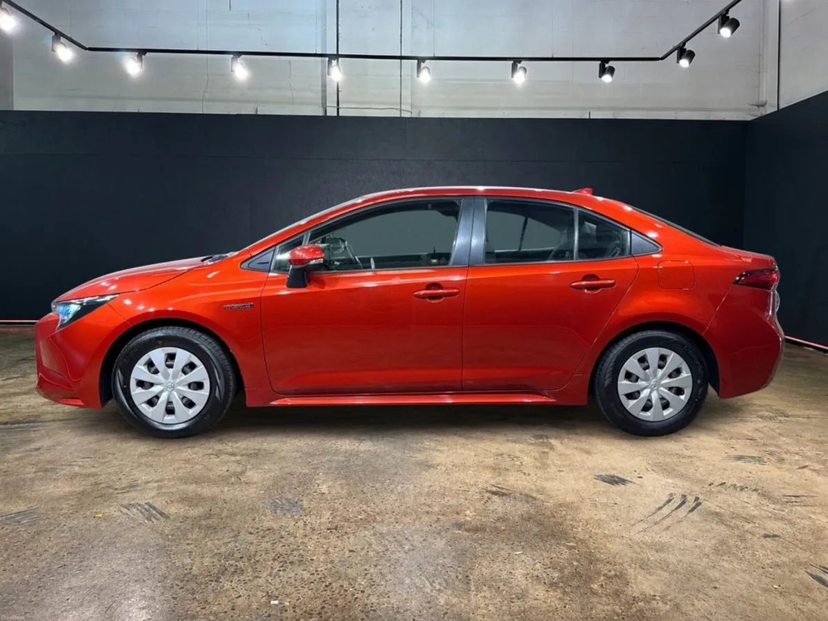Toyota Corolla 1.8 HYBRID AUTOMATIC - CRUISE CONTR - Image 6