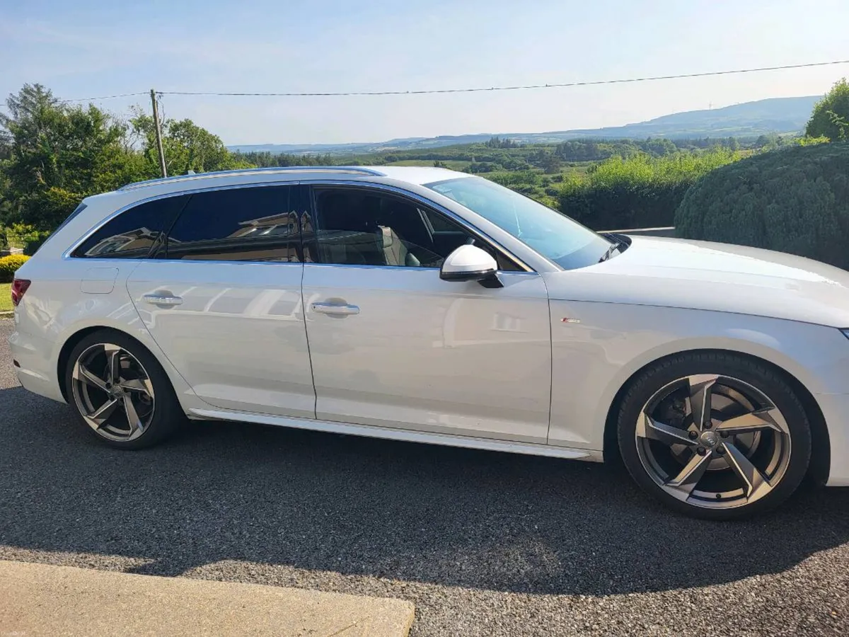 Audi A4 Avant S-line black edition - Image 1