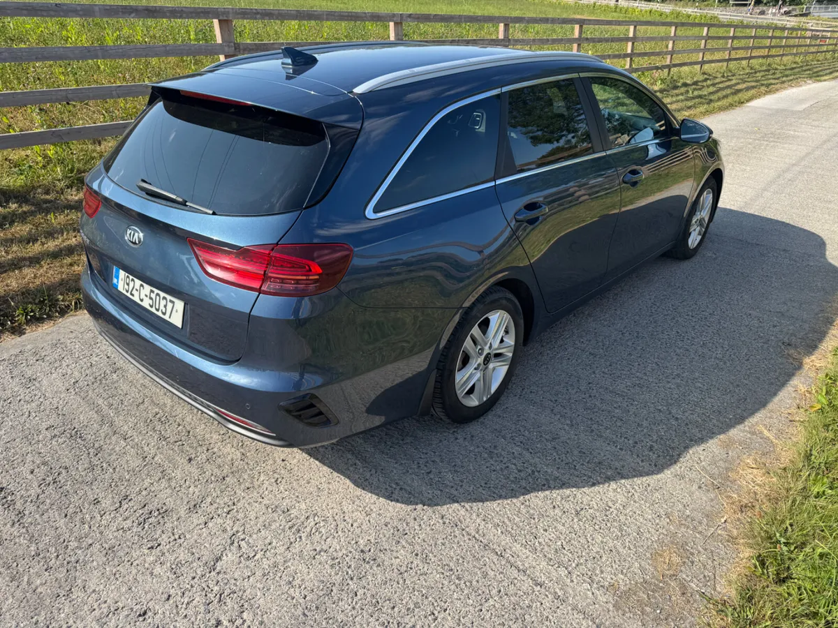 Kia Ceed 2019,Estate,Diesel - Image 2