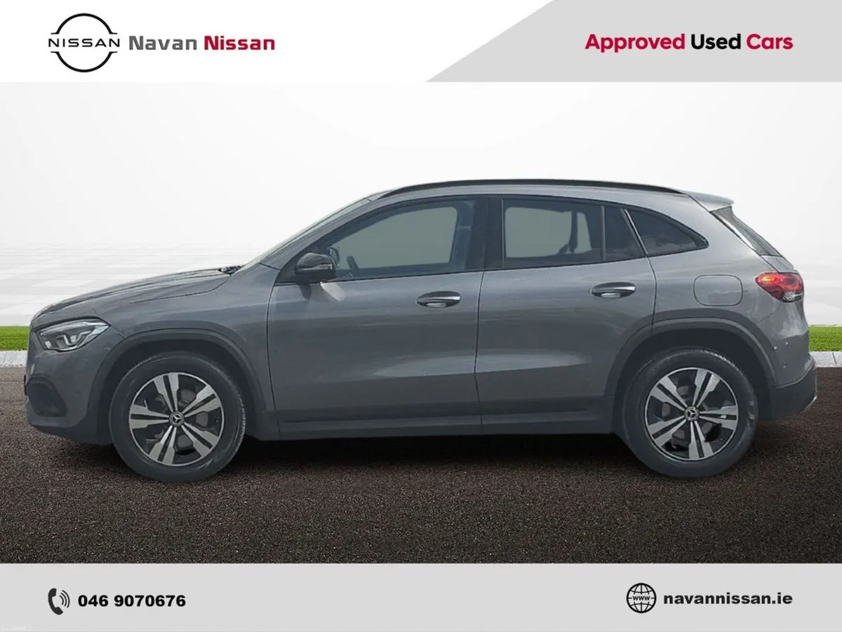 Mercedes-Benz GLA 200 Auto Progressive - Image 4