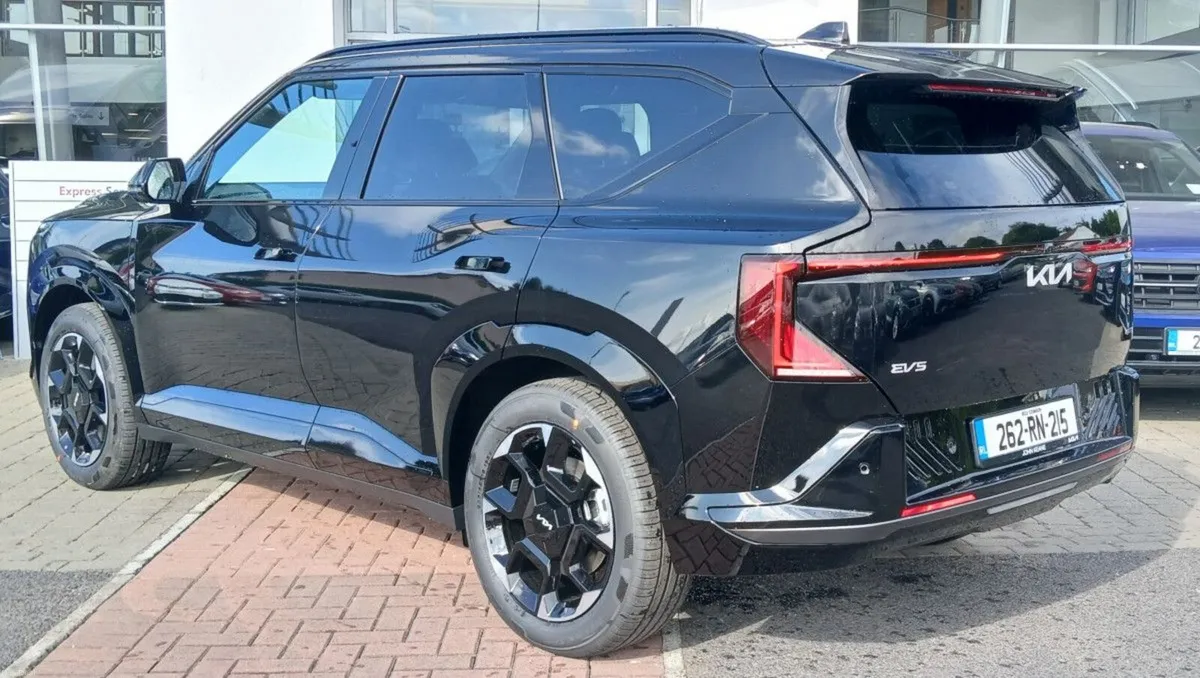 Kia EV5 GT-Line - Long Range **REAR VIEW CAMERA, F - Image 4