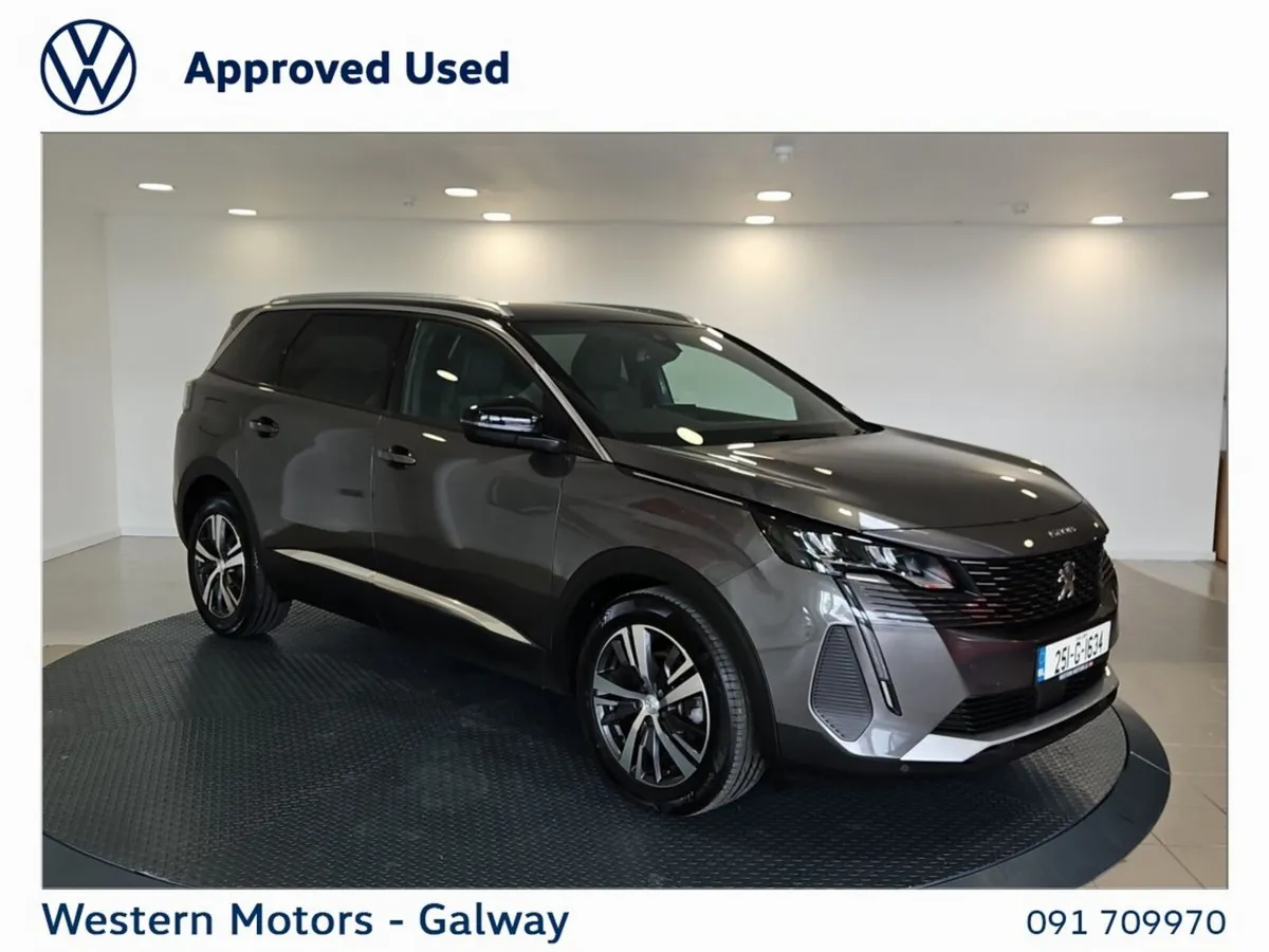 Peugeot 5008 1.5 ALLURE AUTO - 7 SEATS 1 OWNER - Image 1