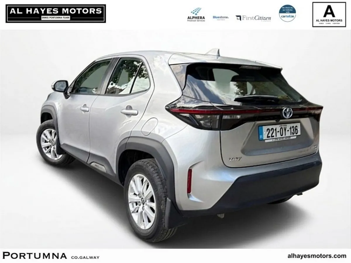 Toyota Yaris Cross 1.5 Hybrid CVT Luna - Image 3
