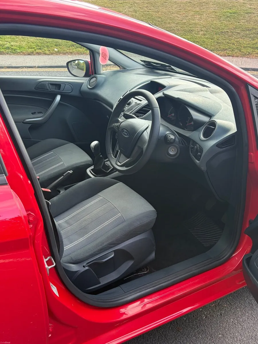 Ford Fiesta 2009 - Image 4