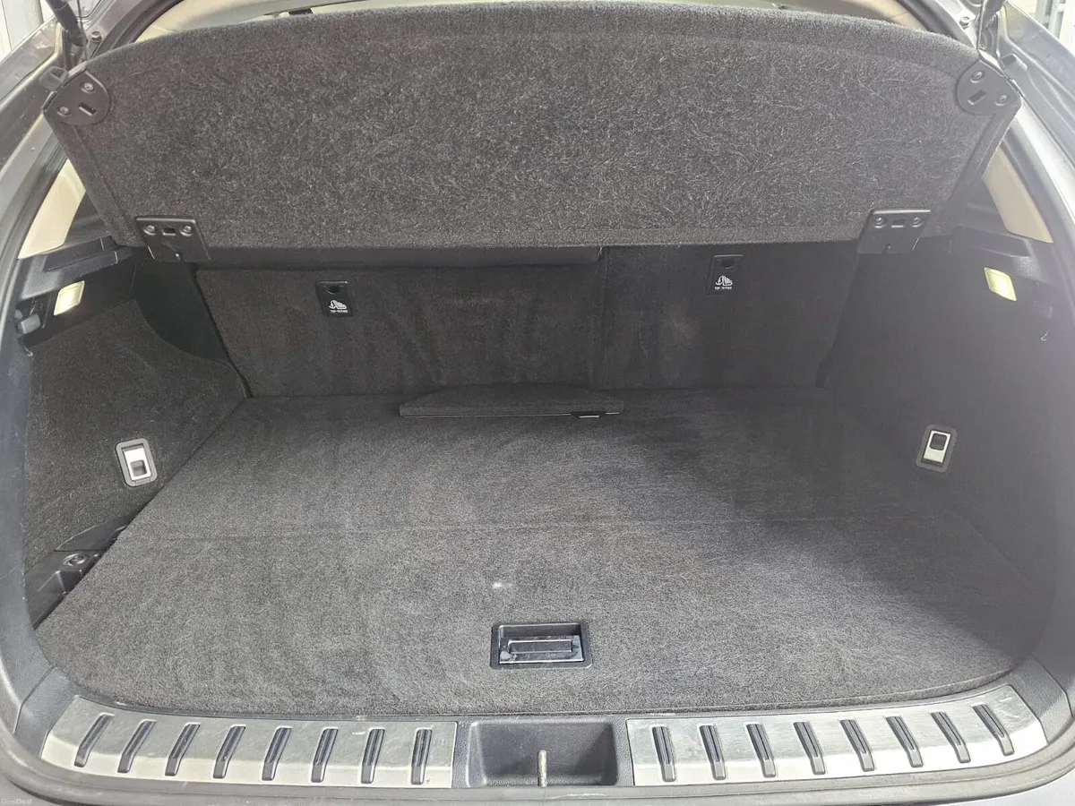 181-LEXUS NX-300 H SPORT HYBRID - Image 6