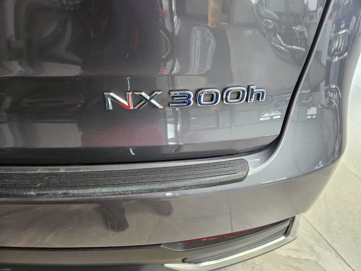 181-LEXUS NX-300 H SPORT HYBRID - Image 3