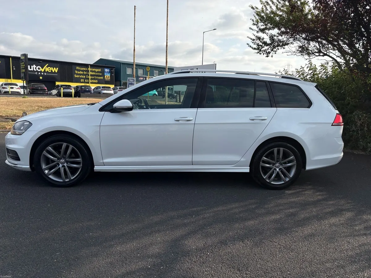 VW Golf R line Automatic - Image 3