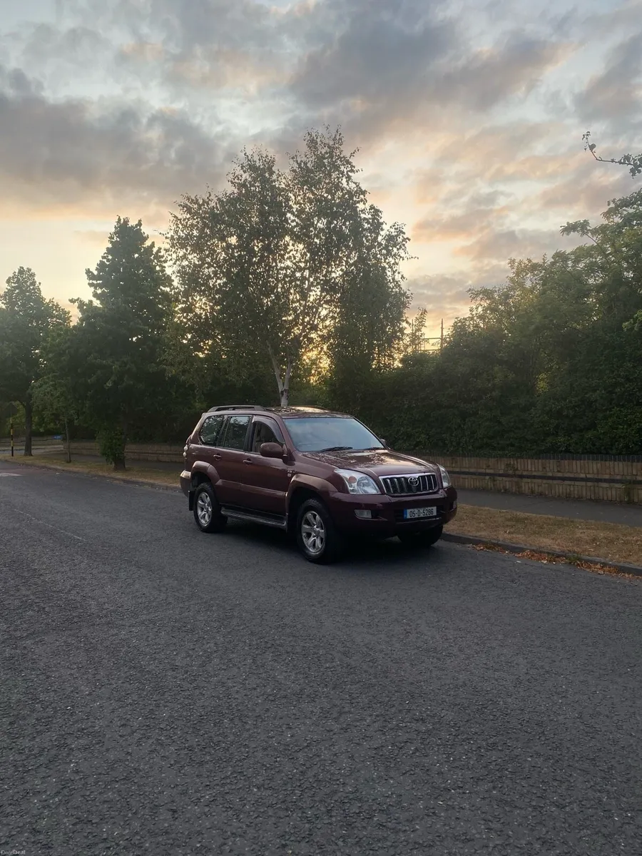 Toyota landcruiser crewcab - Image 1