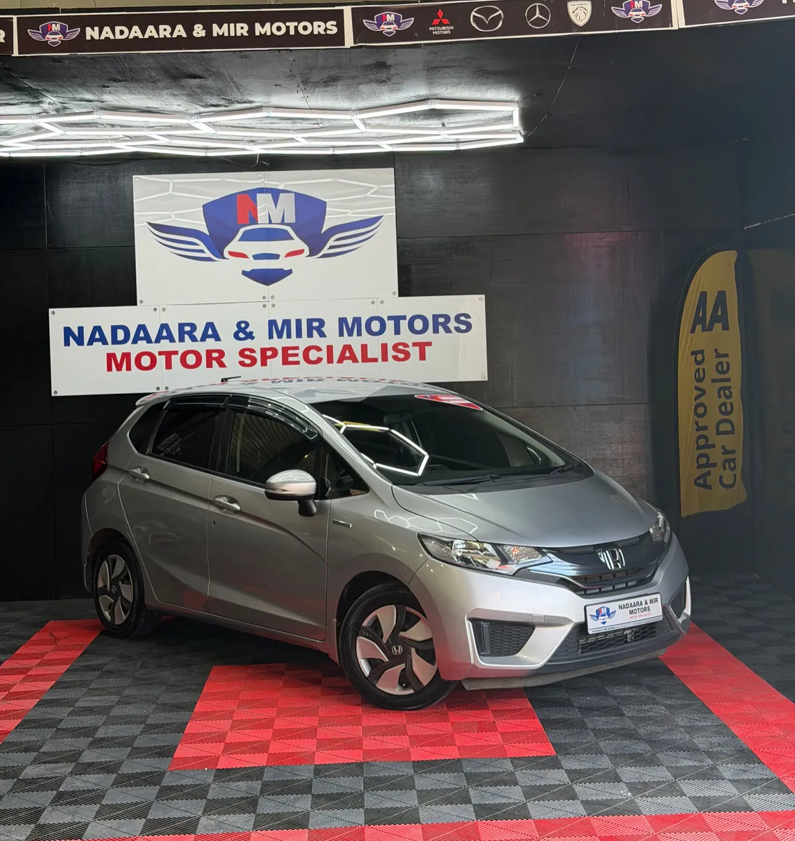 2014 Honda Fit Hybrid - Image 6