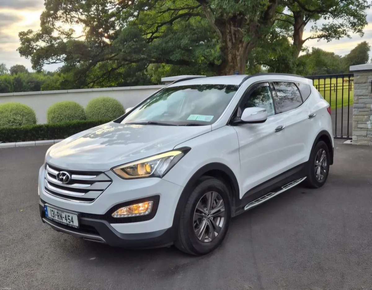 Hyundai Santa Fe 2013 4WD 7 Seater - Image 3