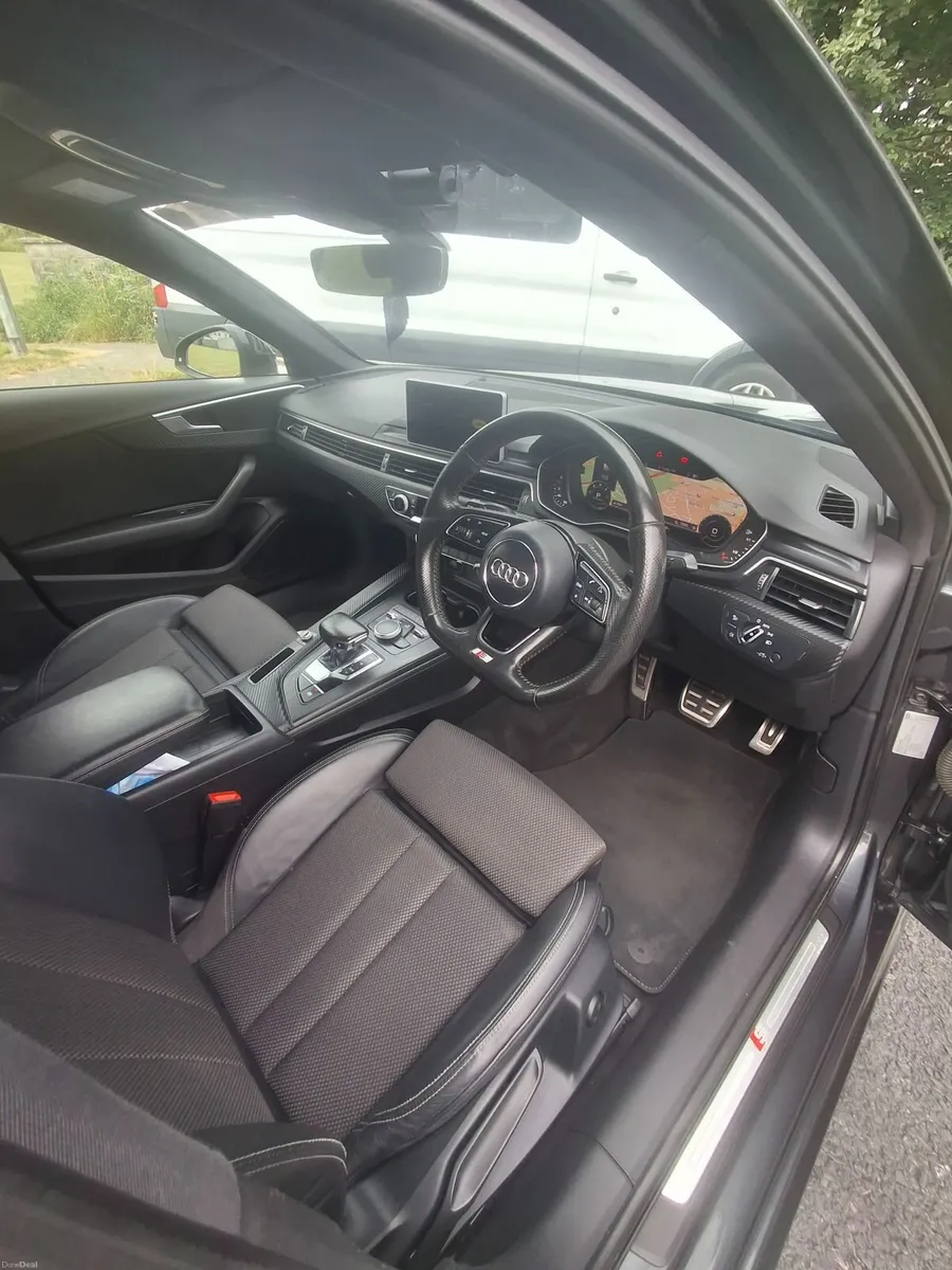 Audi A4 2017 - Image 4