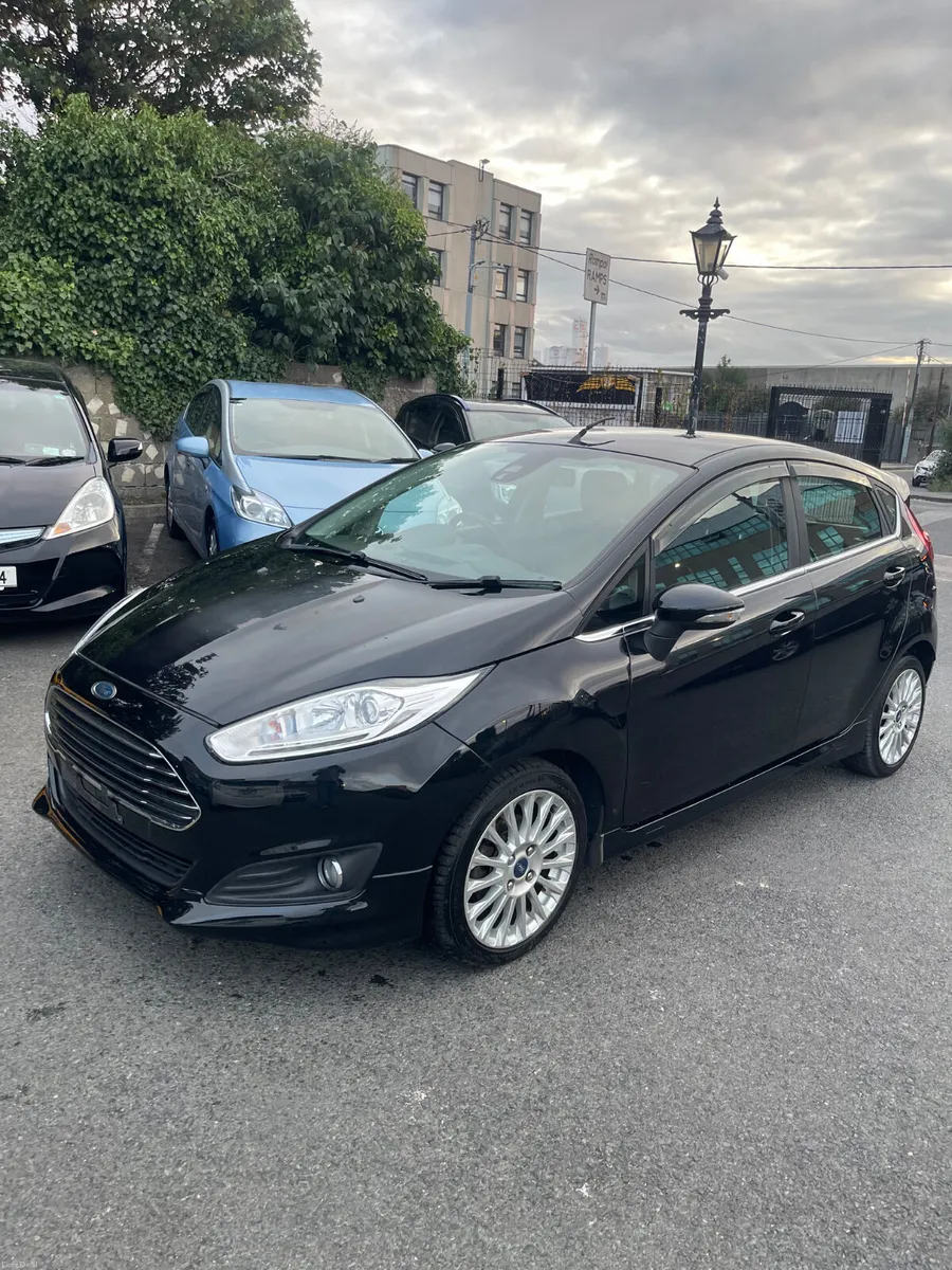 2014 Ford Fiesta Automatic - Image 4
