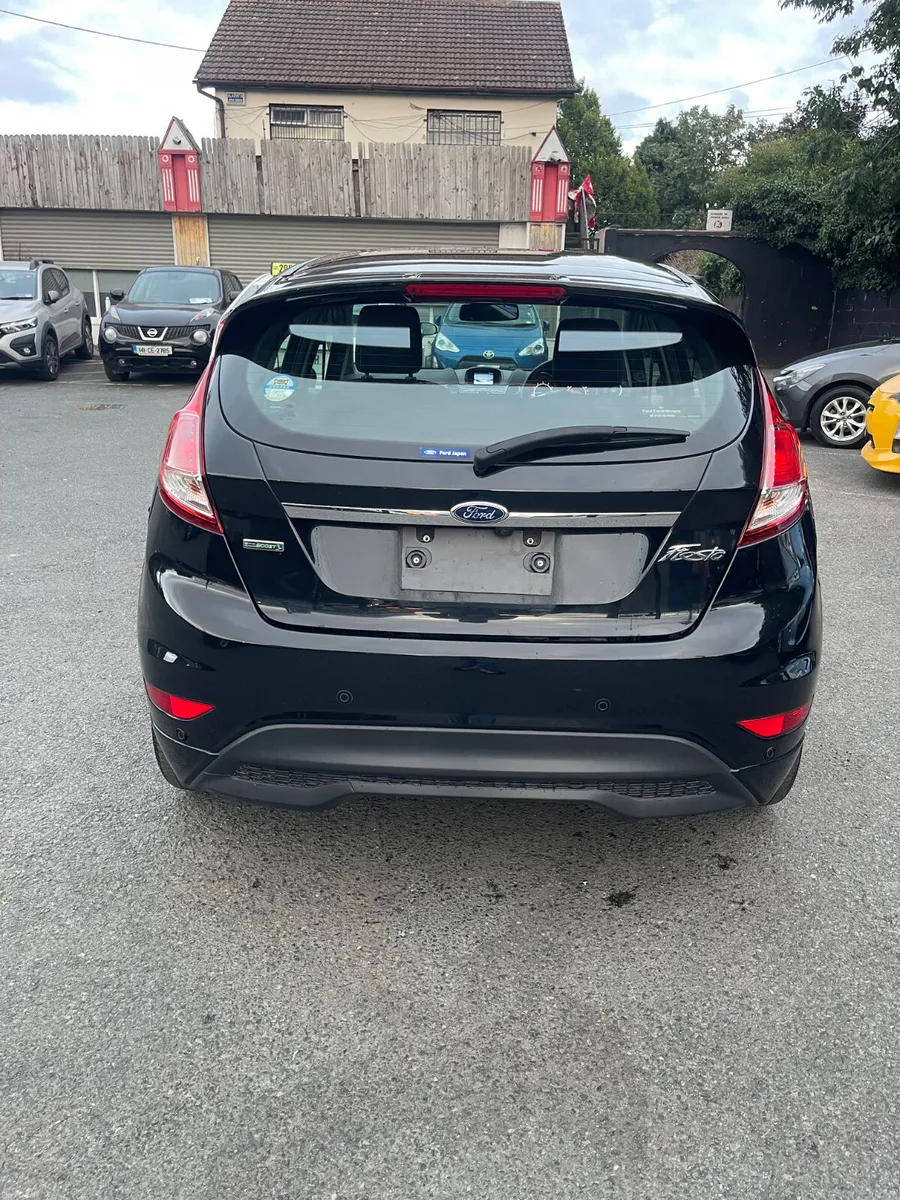 2014 Ford Fiesta Automatic - Image 6