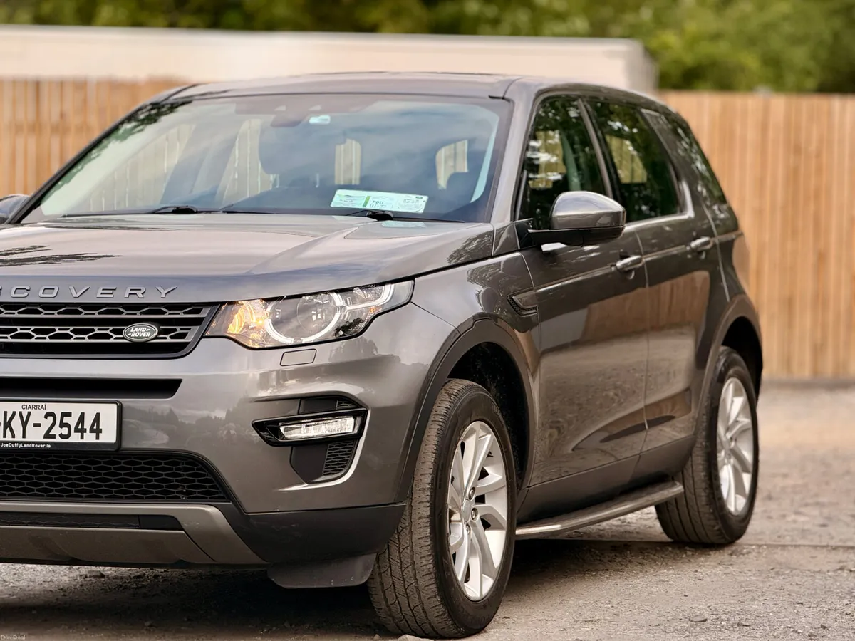 Land Rover Discovery Sport 2017 - Image 4