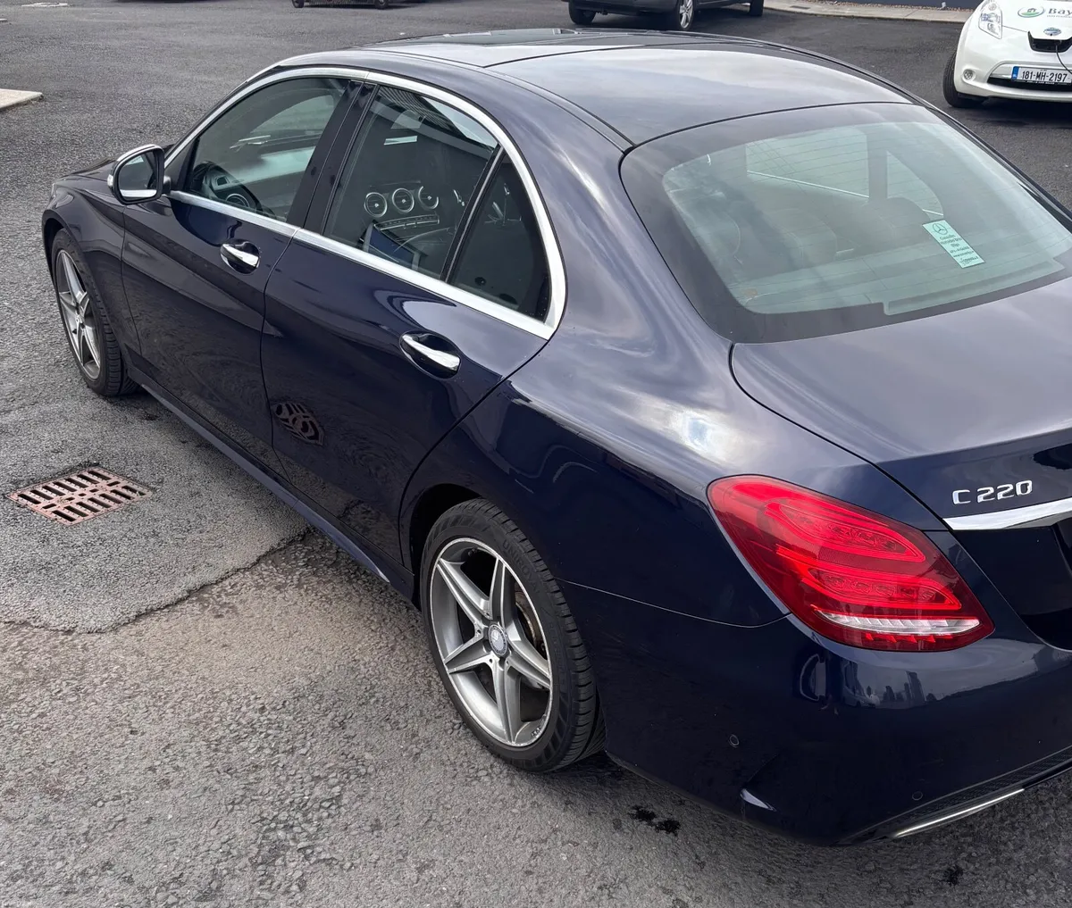 Mercedes-Benz C-Class 2015 - Image 2