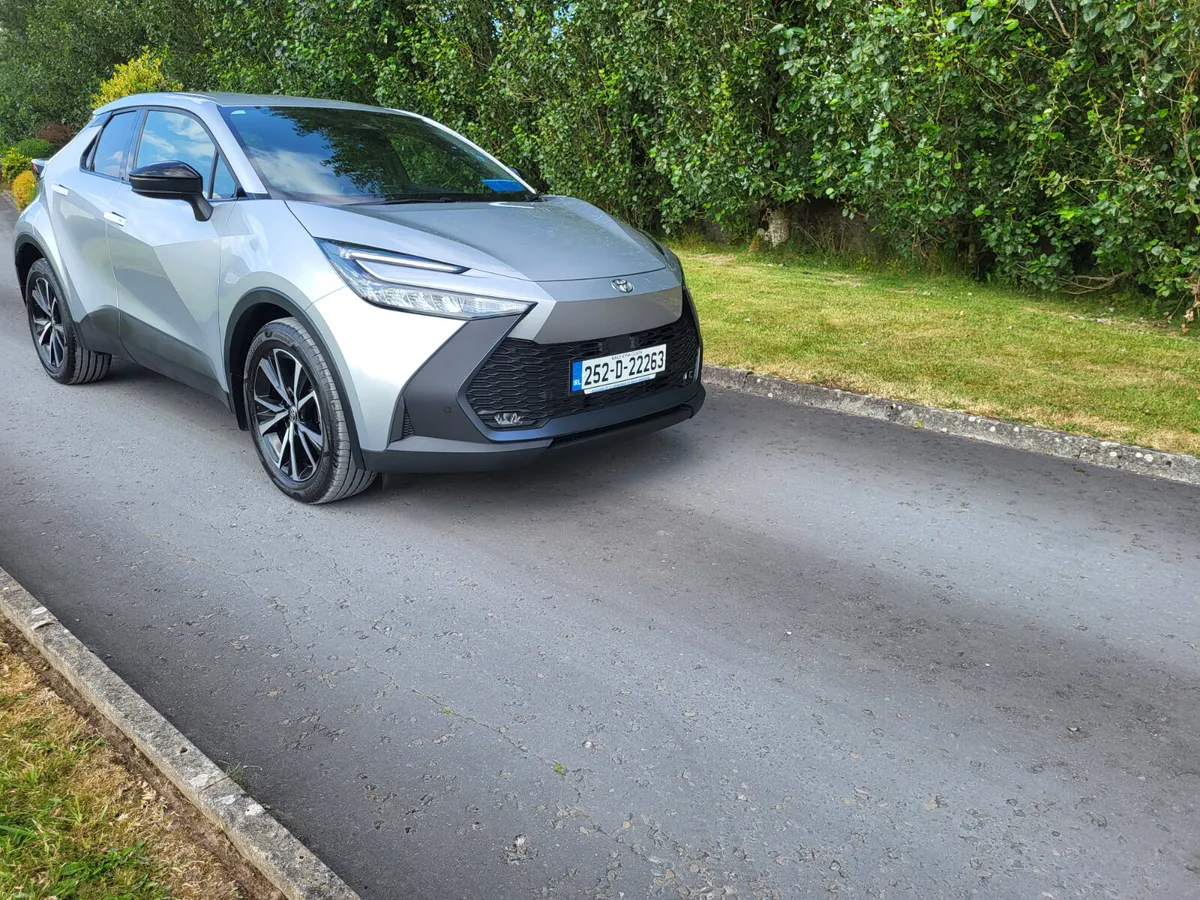 Toyota C-HR HYBRID  2025 - Image 4