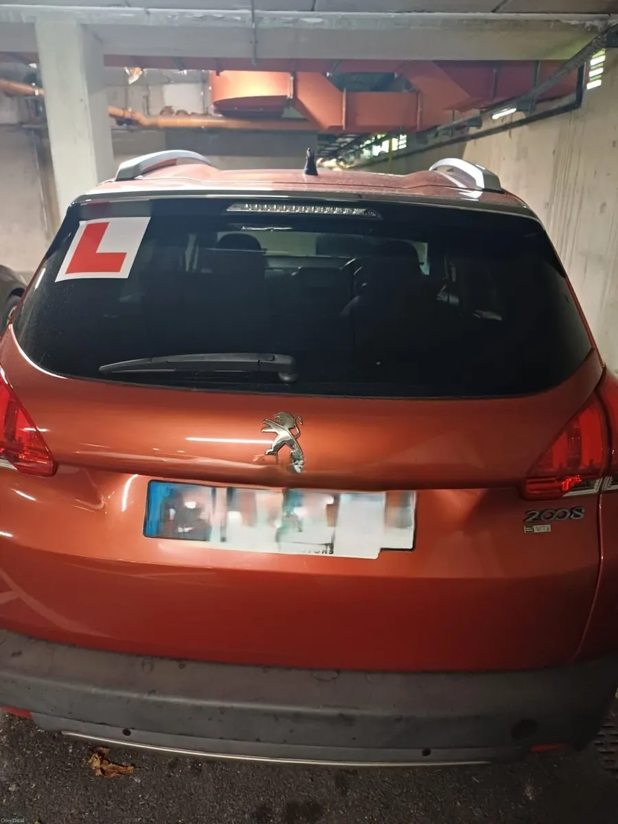 Peugeot 2008 2015 - Image 2