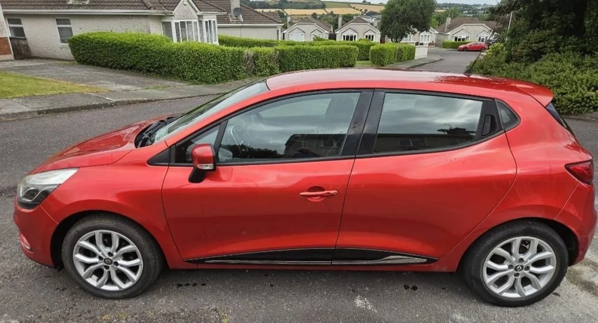 Renault Clio 2017 - Image 1