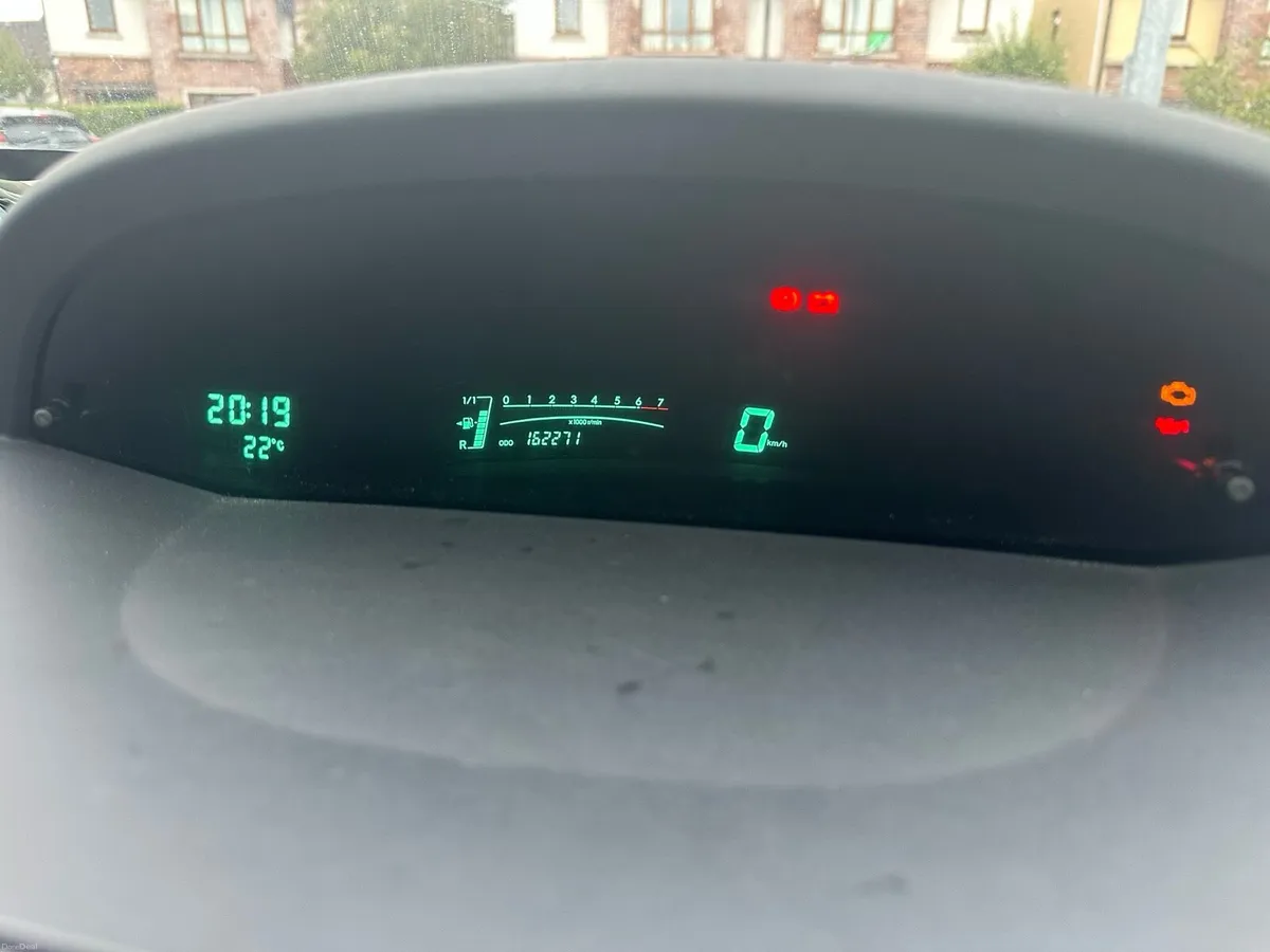 Toyota yaris 2010 - Image 4